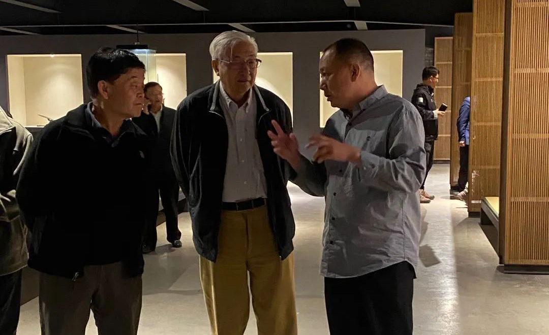 歡迎！北大最受歡迎校長參觀龍泉寶劍廠！